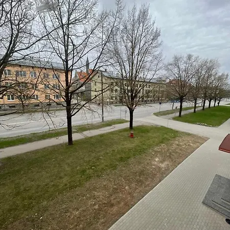 Center Apartment- Kesklinna Suvituskorter